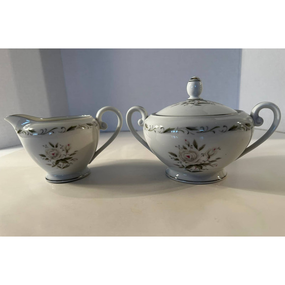 Romance Diamond China White Rose Made in Japan Sugar Bowl & Matching Creamer - Picture 1 of 11
